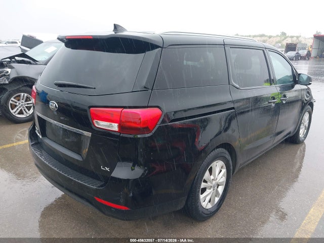 KIA SEDONA LX 2016 KNDMB5C10G6150579 Image 4