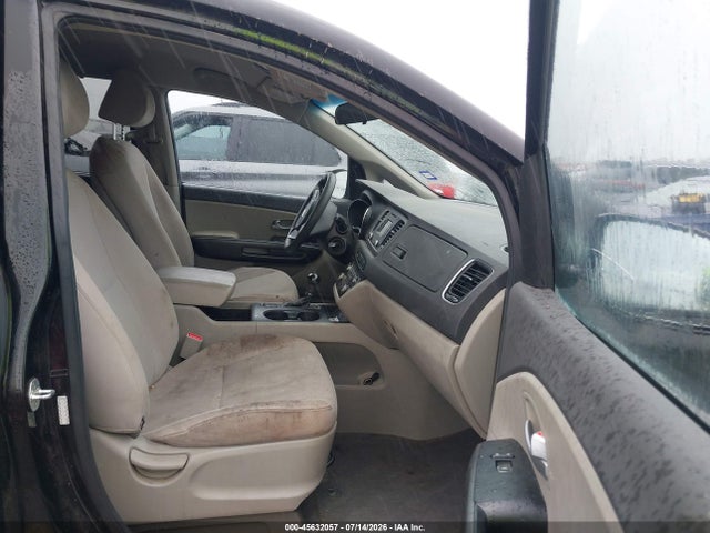 KIA SEDONA LX 2016 KNDMB5C10G6150579 Image 5
