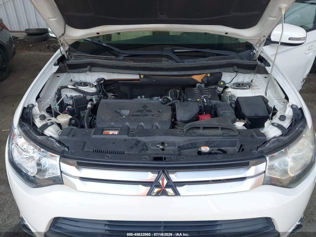 Продаж на аукціоні авто 2015 Mitsubishi Outlander Se, vin: JA4AZ3A39FZ002638, номер лоту: 45632060