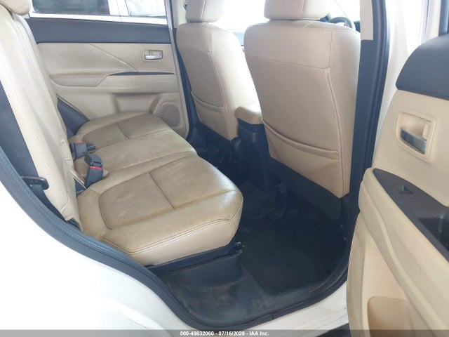 Продаж на аукціоні авто 2015 Mitsubishi Outlander Se, vin: JA4AZ3A39FZ002638, номер лоту: 45632060