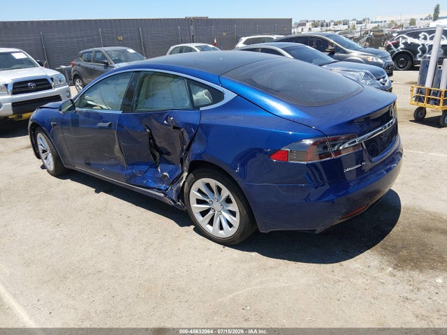 Tesla MODEL S 2018 5YJSA1E26JF295646 Image 3