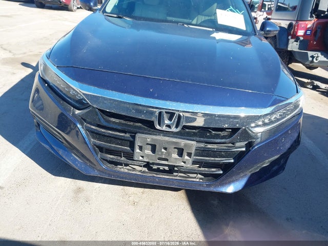 1HGCV1F96JA015285 Honda Accord Touring