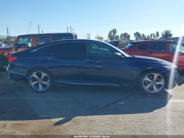 1HGCV1F96JA015285 Honda Accord Touring