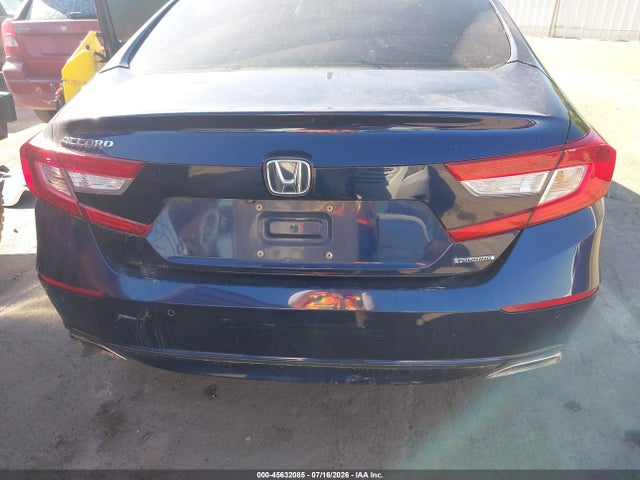 1HGCV1F96JA015285 Honda Accord Touring