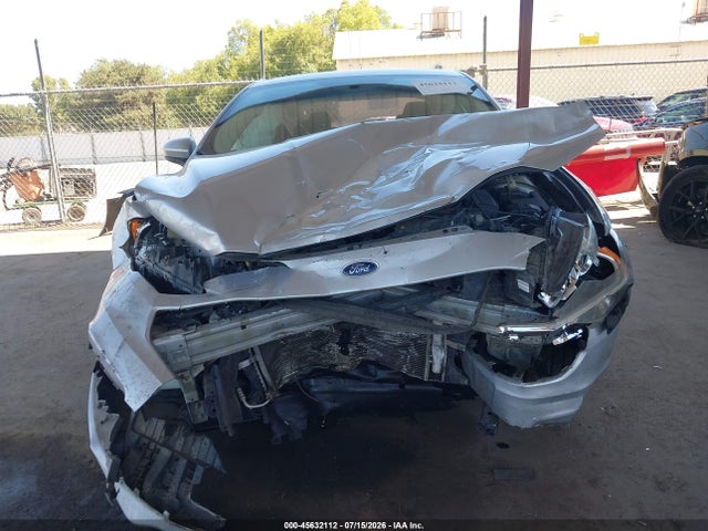 3FA6P0H71HR183207 Ford FUSION SE
