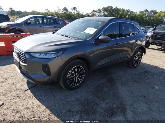 1FMCU0E19SUA67402 Ford Escape Phev