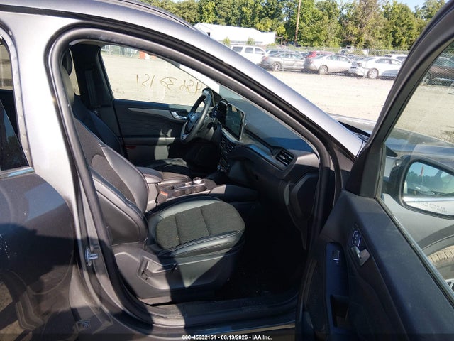 1FMCU0E19SUA67402 Ford Escape Phev