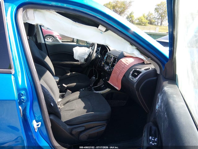 3C4NJCAB2JT468305 Jeep Compass Sport Fwd