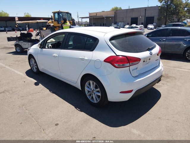 KIA FORTE LX 2017 KNAFK5A82H5706324 Image 3