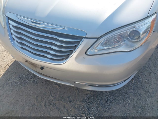2012 Chrysler 200 Lx მანქანა იყიდება აუქციონზე, vin: 1C3CCBAB2CN138957, აუქციონის ნომერი: 45632212
