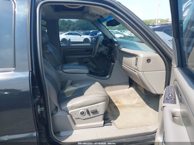 45632233 :رقم المزاد ، 1GKFK66U25J216567 vin ، 2005 Gmc Yukon Xl 1500 Denali مزاد بيع