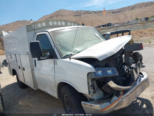Chevrolet Express Cutaway Work Van 2017 1GB0GRFG0H1154416 Image 16