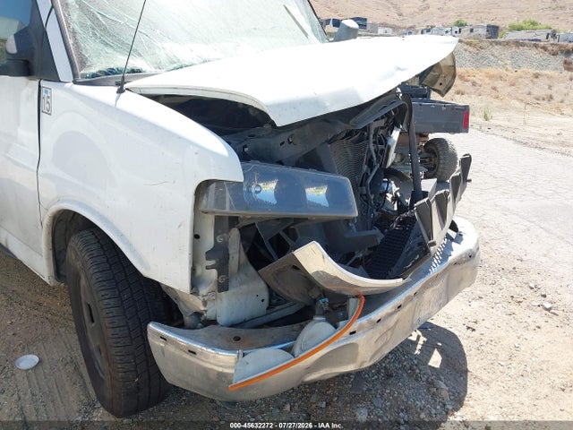 Chevrolet Express Cutaway Work Van 2017 1GB0GRFG0H1154416 Image 20