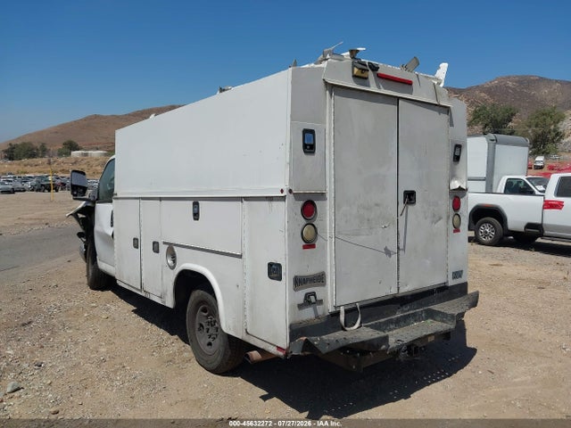 Chevrolet Express Cutaway Work Van 2017 1GB0GRFG0H1154416 Image 3
