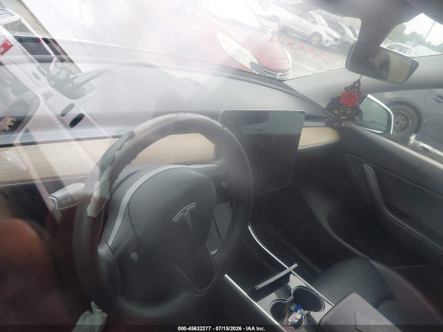 45632277 :رقم المزاد ، 5YJYGDEE7MF082164 vin ، 2021 Tesla Model Y Long Range Dual Motor All-wheel Drive مزاد بيع