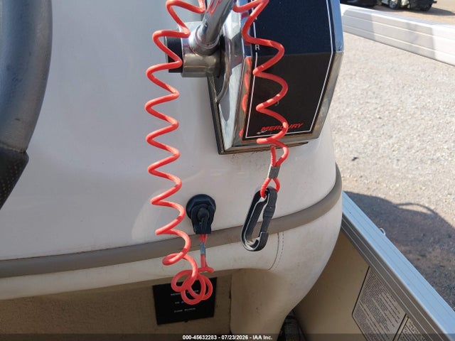 Продажа на аукционе авто 2011 Suntracker Pontoon, vin: BUJ13747L011, номер лота: 45632283