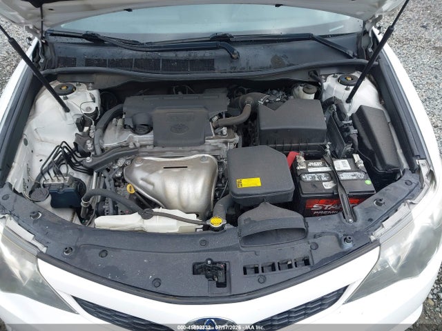 45632332 :رقم المزاد ، 4T1BF1FK3EU401544 vin ، 2014 Toyota Camry Se مزاد بيع