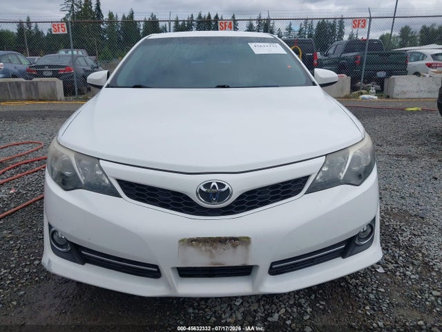 45632332 :رقم المزاد ، 4T1BF1FK3EU401544 vin ، 2014 Toyota Camry Se مزاد بيع