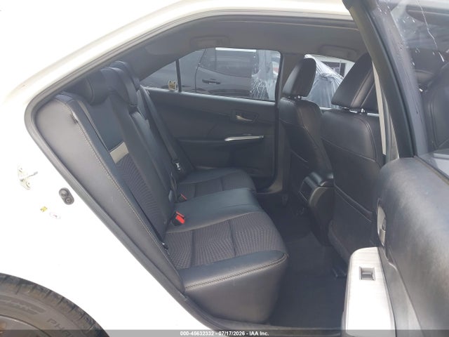 45632332 :رقم المزاد ، 4T1BF1FK3EU401544 vin ، 2014 Toyota Camry Se مزاد بيع