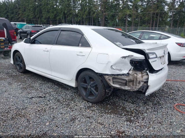 45632332 :رقم المزاد ، 4T1BF1FK3EU401544 vin ، 2014 Toyota Camry Se مزاد بيع
