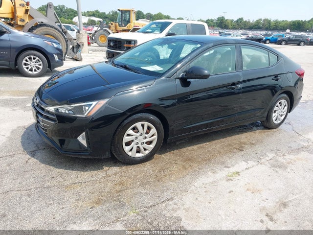 Продажа на аукционе авто 2020 Hyundai Elantra Se, vin: 5NPD74LFXLH606420, номер лота: 45632359