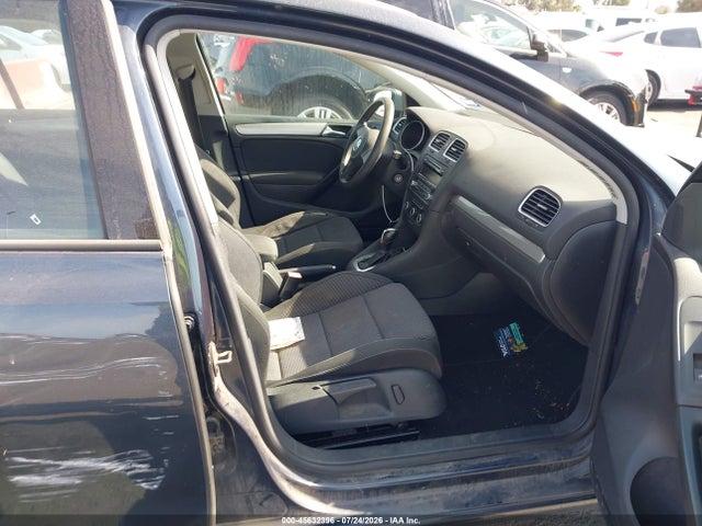 45632396 :رقم المزاد ، WVWDB7AJ8EW006192 vin ، 2014 Volkswagen Golf 2.5l (a6) (no Longer Orderable) مزاد بيع