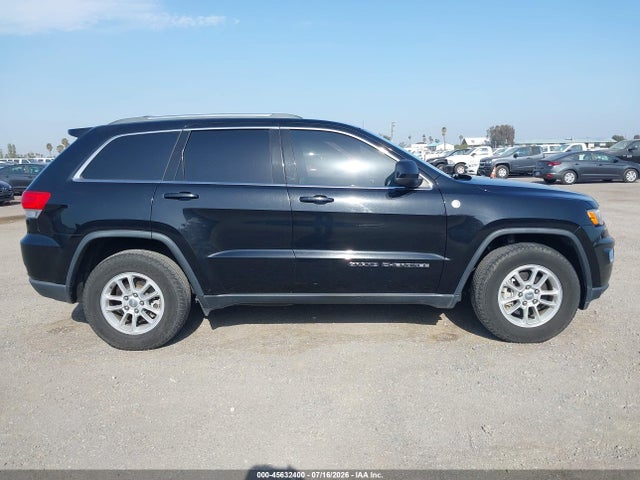 1C4RJFAG9JC381429 Jeep Grand Cherokee Laredo E 4x4