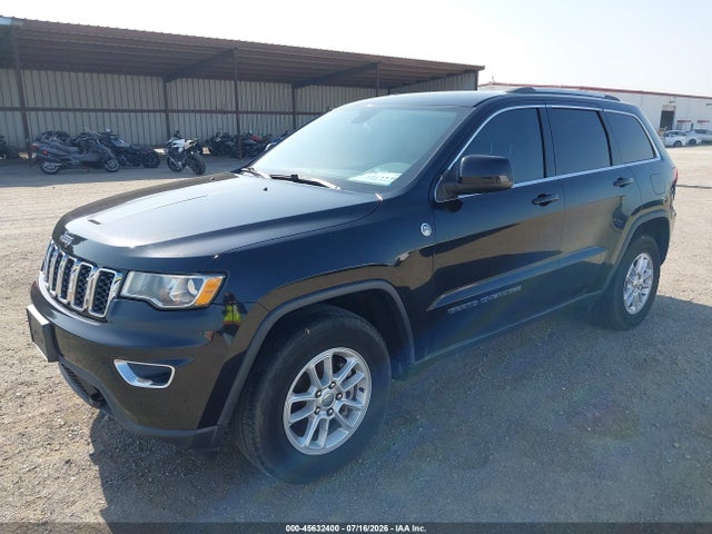 1C4RJFAG9JC381429 Jeep Grand Cherokee Laredo E 4x4