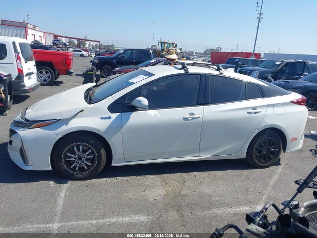 Toyota Prius Prime Xle 2020 JTDKARFP2L3149124 Image 13