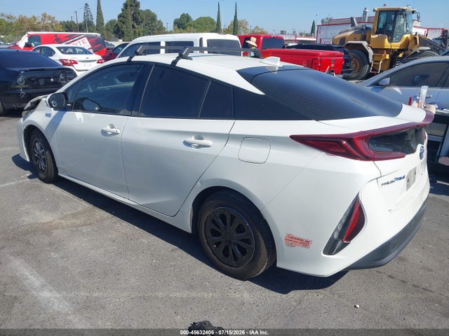 Toyota Prius Prime Xle 2020 JTDKARFP2L3149124 Image 3