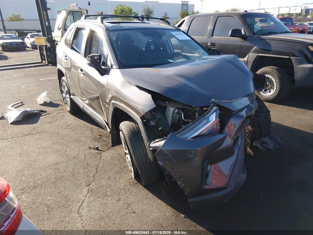 Toyota Rav4 Xle Premium 2022 2T3C1RFV8NC184061 Image 13