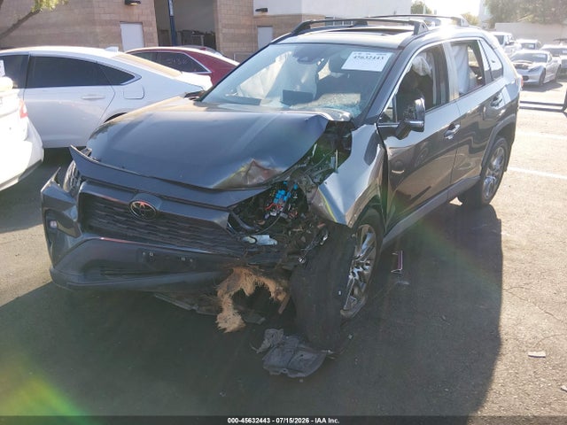 Toyota Rav4 Xle Premium 2022 2T3C1RFV8NC184061 Image 2