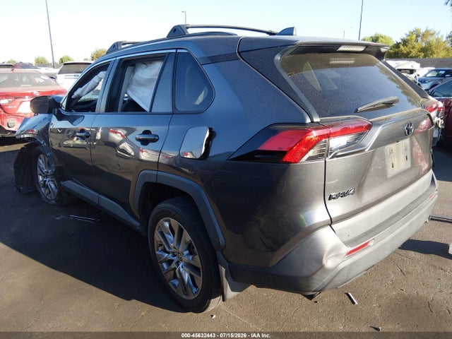Toyota Rav4 Xle Premium 2022 2T3C1RFV8NC184061 Image 3