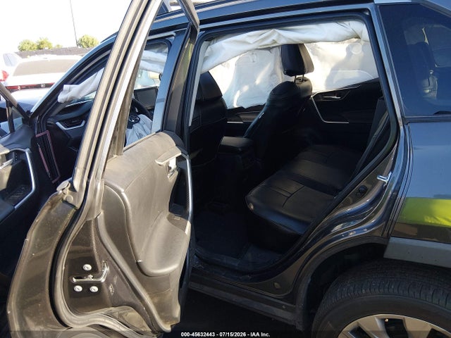 Toyota Rav4 Xle Premium 2022 2T3C1RFV8NC184061 Image 8