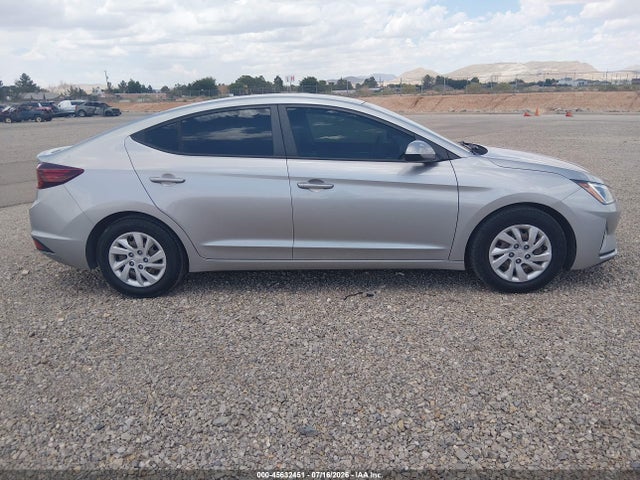 2020 Hyundai Elantra Se მანქანა იყიდება აუქციონზე, vin: 5NPD74LF2LH615984, აუქციონის ნომერი: 45632451