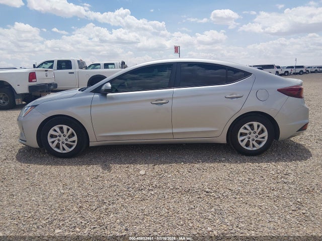 2020 Hyundai Elantra Se მანქანა იყიდება აუქციონზე, vin: 5NPD74LF2LH615984, აუქციონის ნომერი: 45632451