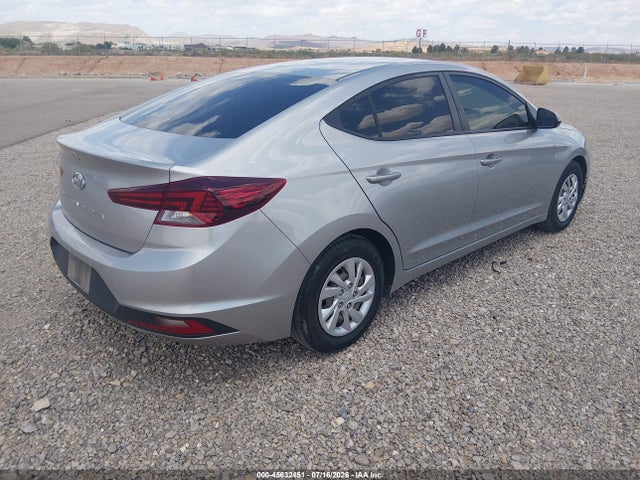 2020 Hyundai Elantra Se მანქანა იყიდება აუქციონზე, vin: 5NPD74LF2LH615984, აუქციონის ნომერი: 45632451