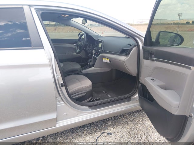 2020 Hyundai Elantra Se მანქანა იყიდება აუქციონზე, vin: 5NPD74LF2LH615984, აუქციონის ნომერი: 45632451
