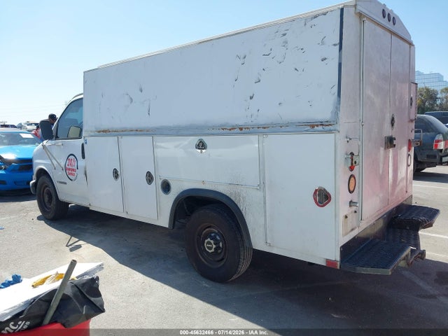 45632466 :رقم المزاد ، 1GDHG31R821195321 vin ، 2002 Gmc Savana Cutaway Standard مزاد بيع