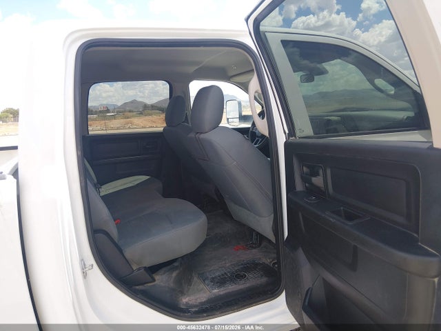 3C63RRGJ1JG412583 RAM 3500 Tradesman 4x4 8&#039; Box