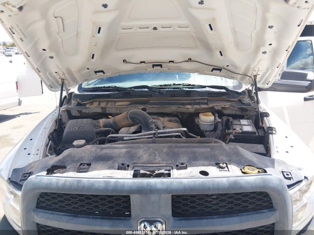 45632511 :رقم المزاد ، 3C63R3CT2JG412581 vin ، 2018 Ram 3500 Tradesman  4x4 6'4 Box مزاد بيع