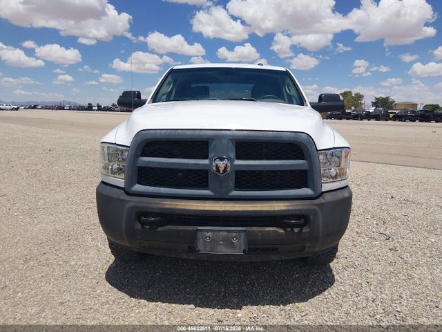 45632511 :رقم المزاد ، 3C63R3CT2JG412581 vin ، 2018 Ram 3500 Tradesman  4x4 6'4 Box مزاد بيع