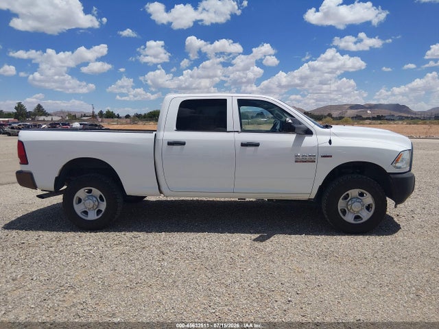 45632511 :رقم المزاد ، 3C63R3CT2JG412581 vin ، 2018 Ram 3500 Tradesman  4x4 6'4 Box مزاد بيع