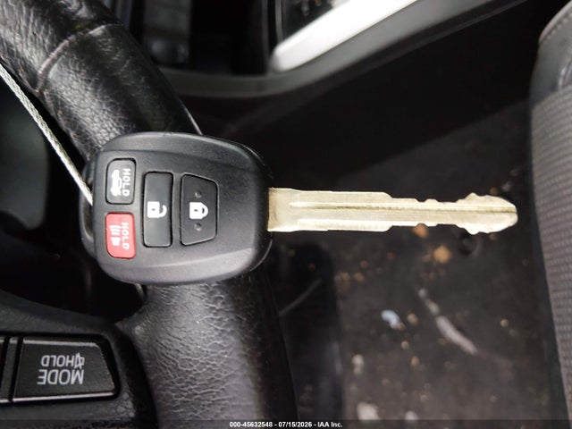 Продажа на аукционе авто 2017 Toyota Corolla Se, vin: 5YFBURHE1HP583388, номер лота: 45632548