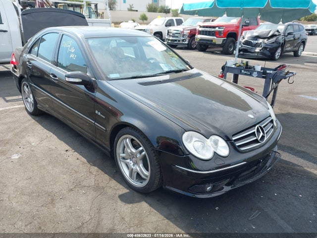 45632623 :رقم المزاد ، WDBRF76J85F613212 vin ، 2005 Mercedes-benz C 55 Amg مزاد بيع