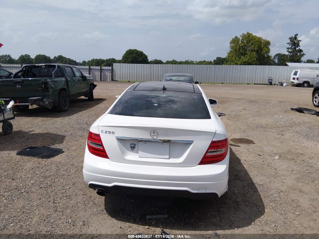 45632637 :رقم المزاد ، WDDGJ4HB5DG090841 vin ، 2013 Mercedes-benz C 250 مزاد بيع