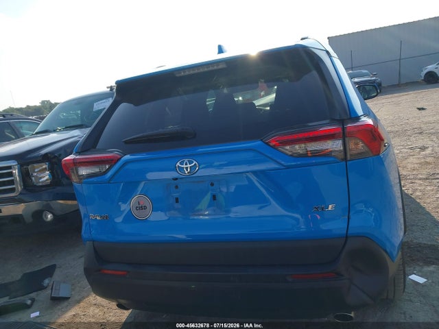 2021 Toyota Rav4 Xle Premium მანქანა იყიდება აუქციონზე, vin: 2T3C1RFV7MW151291, აუქციონის ნომერი: 45632678