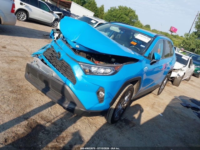 2021 Toyota Rav4 Xle Premium მანქანა იყიდება აუქციონზე, vin: 2T3C1RFV7MW151291, აუქციონის ნომერი: 45632678