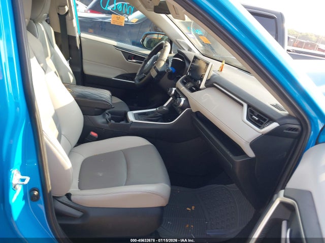 2021 Toyota Rav4 Xle Premium მანქანა იყიდება აუქციონზე, vin: 2T3C1RFV7MW151291, აუქციონის ნომერი: 45632678