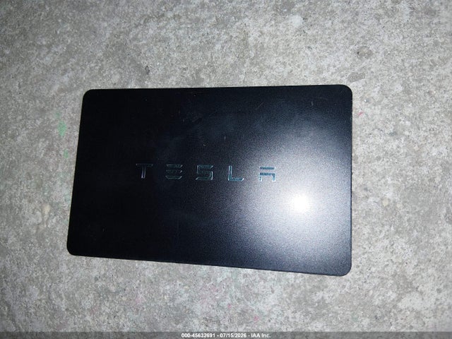 2026 Tesla Model Y All-wheel Drive/long Range Launch Series/premium All-wheel Drive მანქანა იყიდება აუქციონზე, vin: 7SAYGDEE6TF390587, აუქციონის ნომერი: 45632691